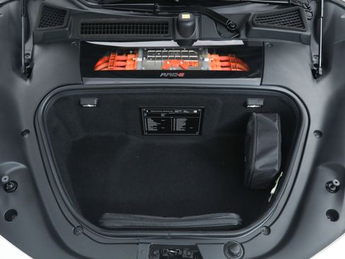 Certified 2025 Ferrari SF90 Spider image 38