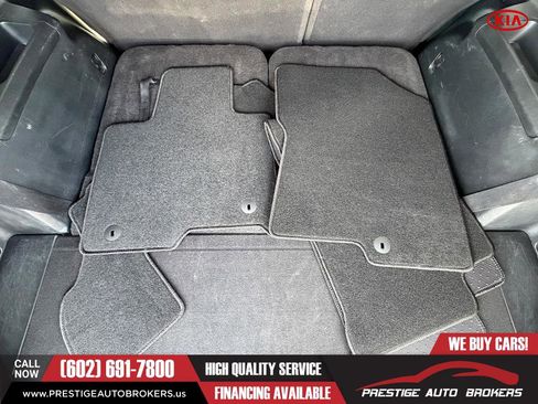 Used 2022 Kia Sorento LX image 56