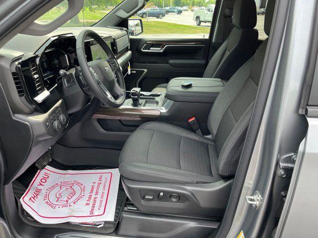 New 2026 Chevrolet Silverado 1500 RST w/ Safety Package AWD/4WD image 9