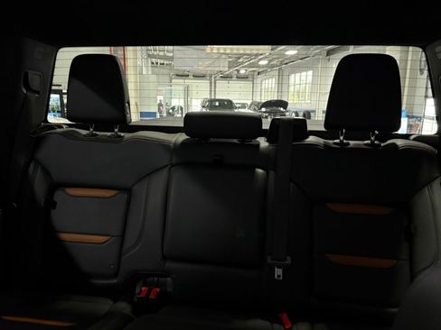 Used 2022 GMC Sierra 1500 AT4 AWD/4WD image 23