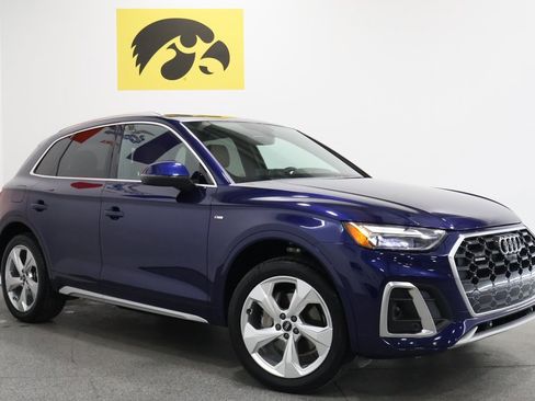 Used 2022 Audi Q5 2.0T Premium Plus w/ Premium Plus Package image 2