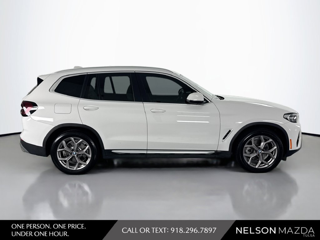 Used 2022 BMW X3 xDrive30i w/ Premium Package 2 (ZPA) AWD/4WD image 4