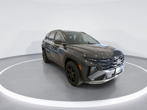 Used 2025 Hyundai Tucson SEL image 2