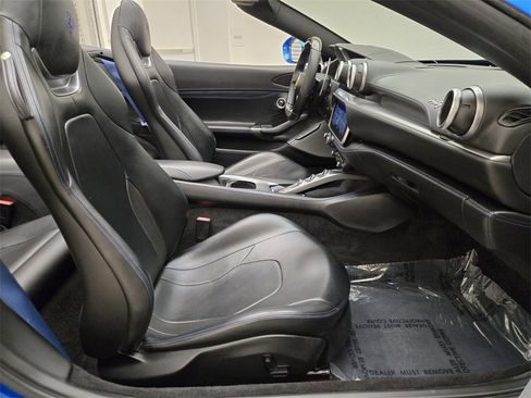 Used 2019 Ferrari Portofino image 24