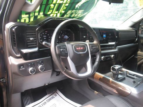 Used 2025 GMC Sierra 1500 Elevation w/ Preferred Package AWD/4WD image 23