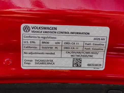 Used 2025 Volkswagen Jetta GLI Autobahn w/ GLI Black Package image 27