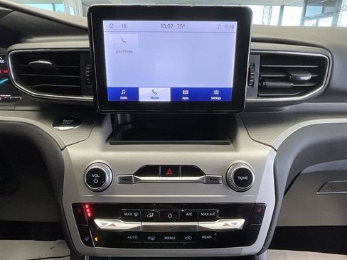 Used 2024 Ford Explorer XLT w/ Equipment Group 202A AWD/4WD image 12
