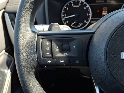 Used 2024 Nissan Rogue SV AWD/4WD image 25
