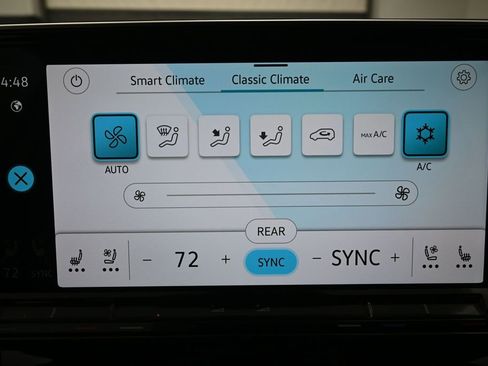 Used 2024 Volkswagen Atlas SEL AWD/4WD image 13