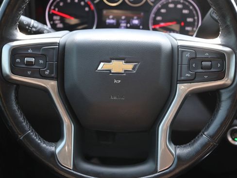 Used 2021 Chevrolet Silverado 1500 RST w/ Convenience Package II AWD/4WD image 18