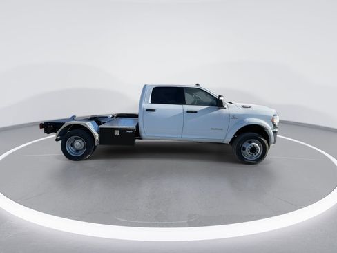 Used 2024 RAM 4500 SLT w/ Quick Order Package 2YG SLT image 9