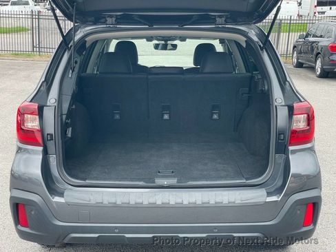 Used 2018 Subaru Outback 2.5i Limited AWD/4WD image 29