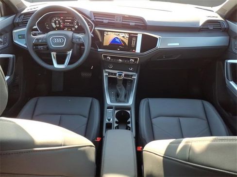 New 2025 Audi Q3 2.0T Premium image 6