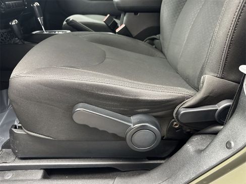 Used 2015 Jeep Wrangler Sport image 12