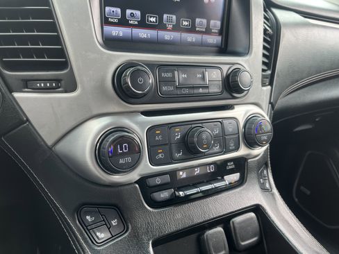 Used 2016 GMC Yukon XL SLT RWD image 25