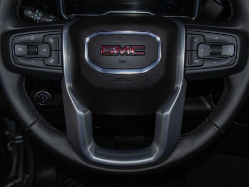 Used 2024 GMC Sierra 1500 Elevation image 12