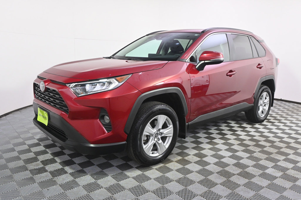 Used 2021 Toyota RAV4 XLE w/ Convenience Package AWD/4WD image 2