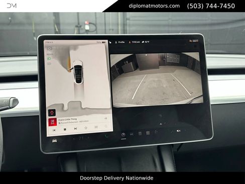 Used 2023 Tesla Model Y Long Range image 32