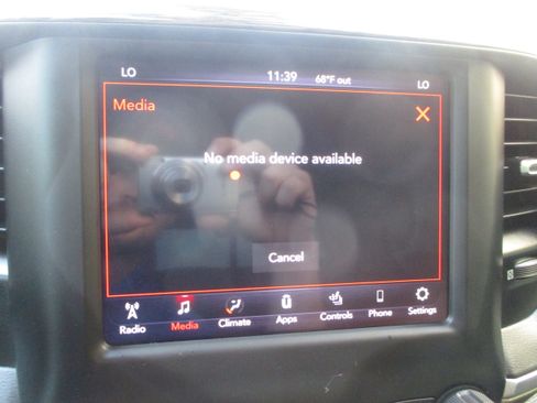 Used 2020 RAM 1500 Laramie image 20