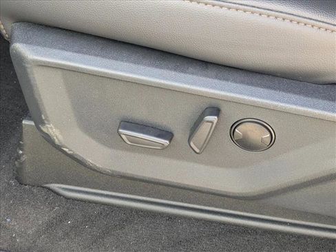 New 2025 Ford F250 Lariat w/ Lariat Ultimate Package image 4