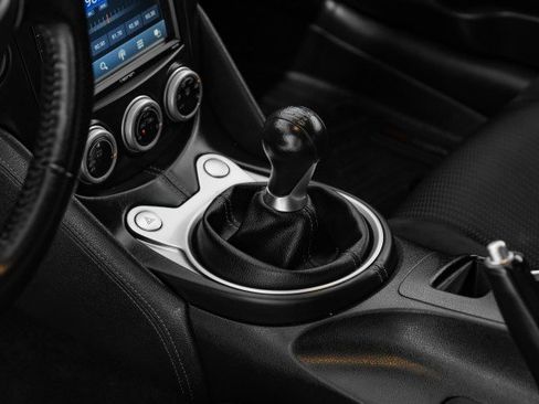 Used 2017 Nissan 370Z Touring Sport image 20