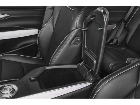 Used 2022 Genesis GV70 2.5T w/ Advanced Package AWD/4WD image 8
