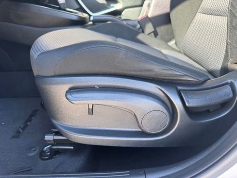 Certified 2023 Kia Soul LX w/ LX Technology Package FWD image 18
