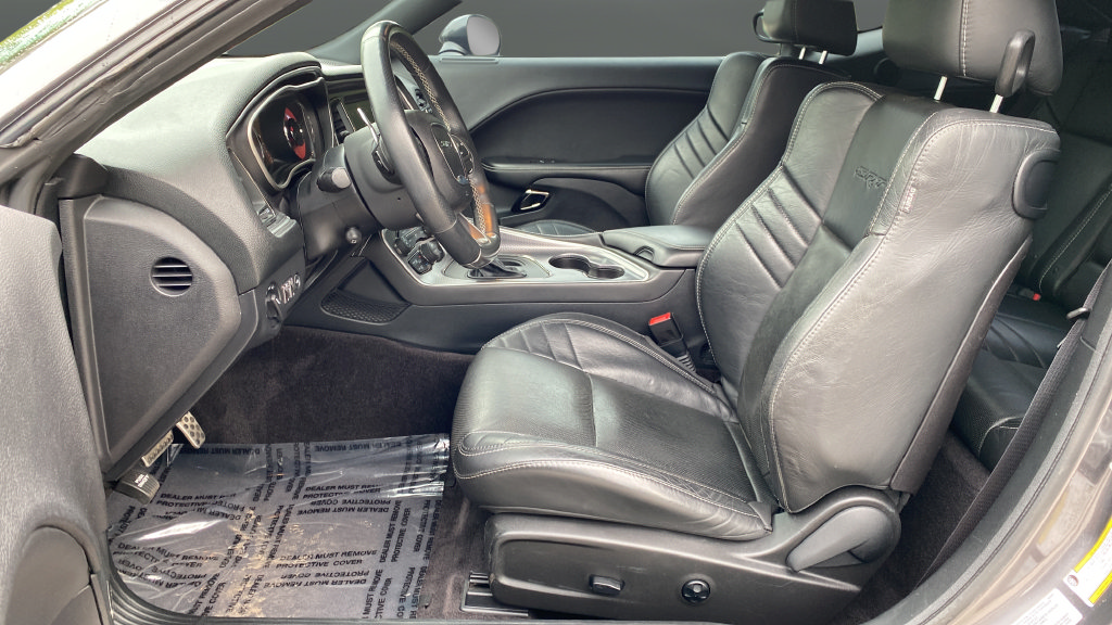 Used 2016 Dodge Challenger SRT Hellcat RWD image 10