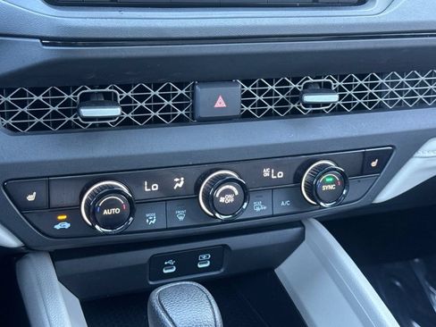 Used 2023 Honda Accord EX image 18