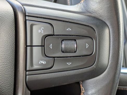 Used 2023 GMC Yukon XL AT4 w/ AT4 Premium Package image 33