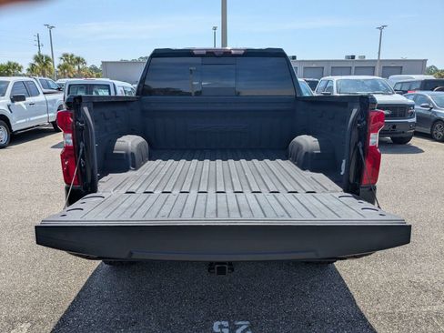 Used 2022 Chevrolet Silverado 1500 ZR2 w/ Technology Package AWD/4WD image 13
