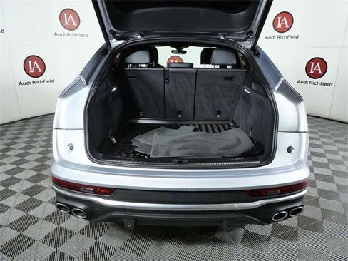 Used 2023 Audi SQ5 Prestige w/ Prestige Package image 10