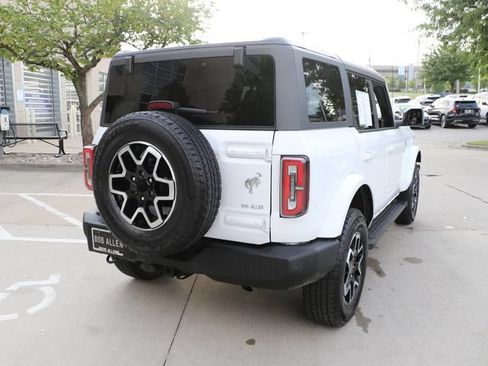 Used 2024 Ford Bronco Outer Banks AWD/4WD image 6