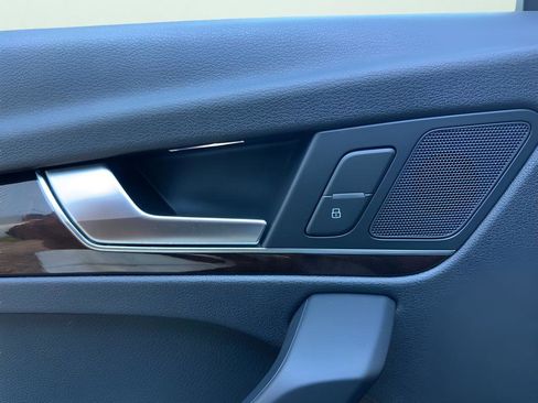 Used 2020 Audi Q5 2.0T Premium w/ Convenience Package image 39