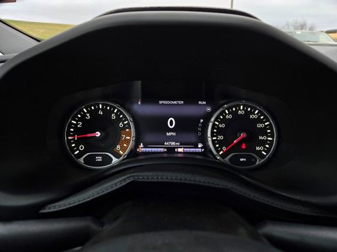 Used 2020 Jeep Renegade Trailhawk w/ Cold Weather Group image 21