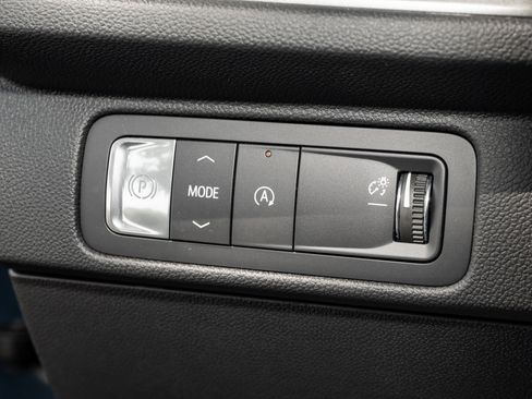 New 2026 Chevrolet Traverse LT w/ Driver Confidence Package image 24