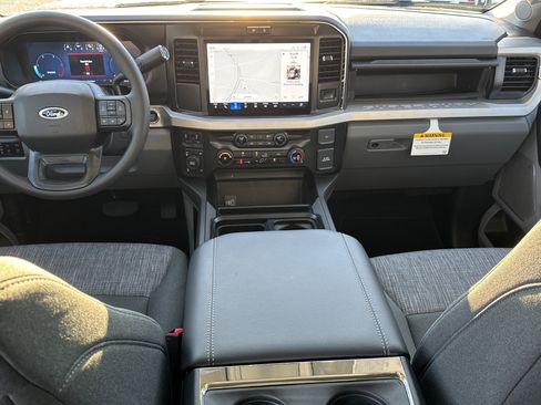New 2026 Ford F250 XLT w/ XLT Premium Package image 23