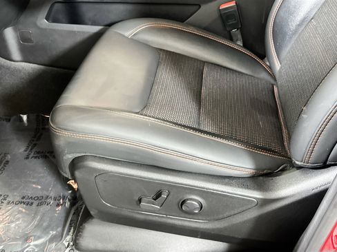 Used 2022 RAM 1500 Big Horn w/ Built-to-serve Edition image 18