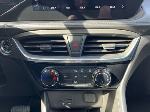 Used 2024 Buick Encore GX Sport Touring image 21