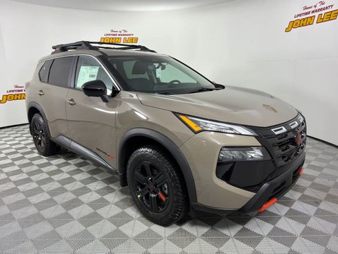 New 2026 Nissan Rogue SV image 9