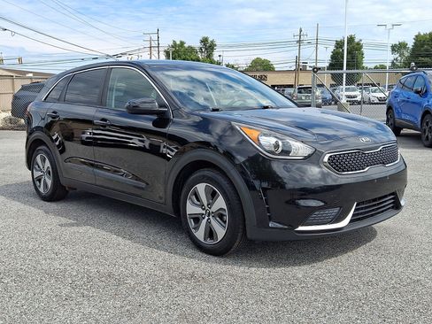 Used 2019 Kia Niro FE FWD image 3