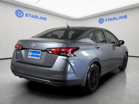 Used 2020 Nissan Versa S FWD image 8