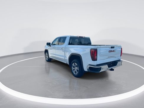 Used 2025 GMC Sierra 1500 SLT RWD image 7