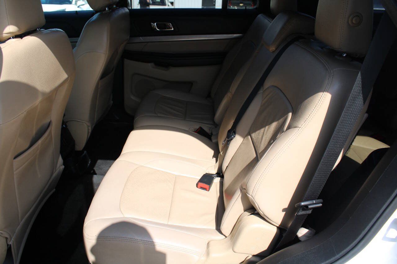 Used 2016 Ford Explorer 4WD image 12