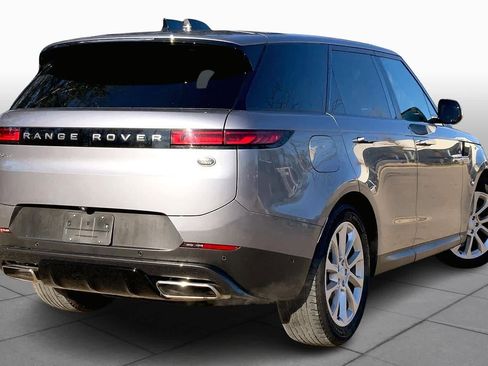 Used 2023 Land Rover Range Rover Sport SE image 12