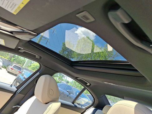 Used 2025 BMW 330i xDrive Sedan w/ Convenience Package AWD/4WD image 15