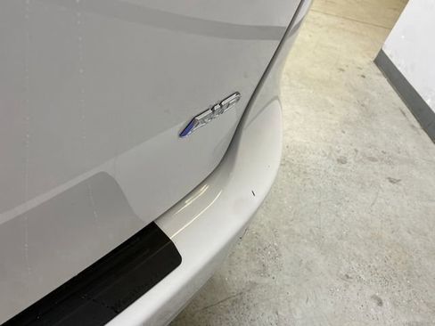 Used 2026 Chrysler Pacifica Select AWD/4WD image 18