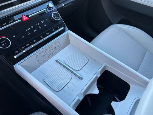 Certified 2025 Hyundai Santa Fe SEL image 11