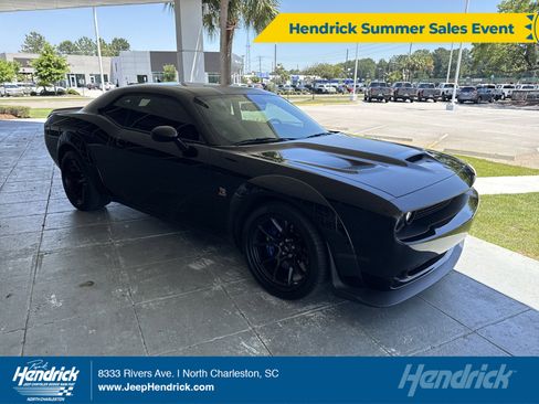 Used 2023 Dodge Challenger R/T Scat Pack RWD image 1