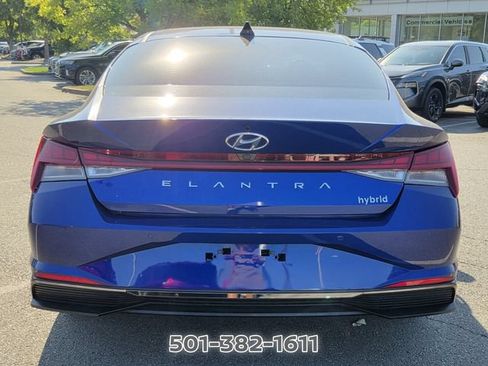 Used 2023 Hyundai Elantra Limited w/ Winter Weather Package FWD image 6